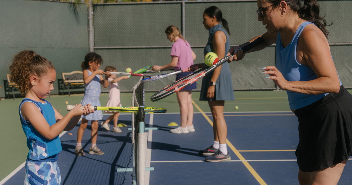 1561553 wk moms sports after kids shh 008