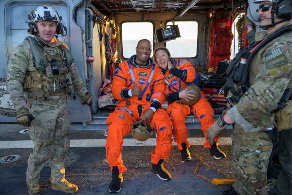 0410 NSPLASHDOWN lede