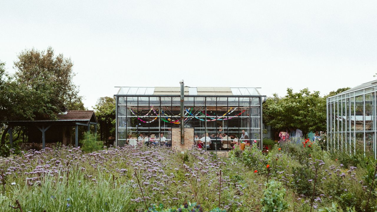 Wronton kitchen gardens sept26 pr global charlotte kinsella3