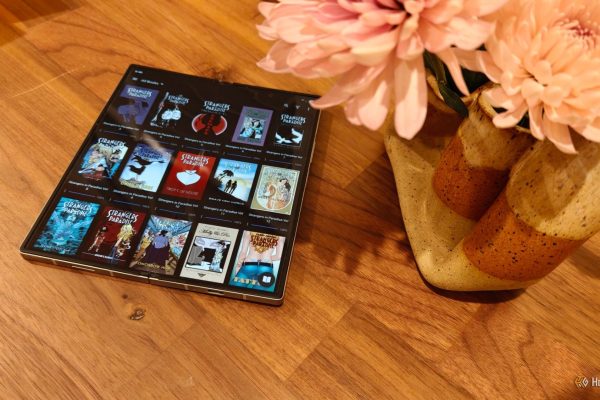 graphic novels in moon plus reader on a samsung galaxy z fold 6