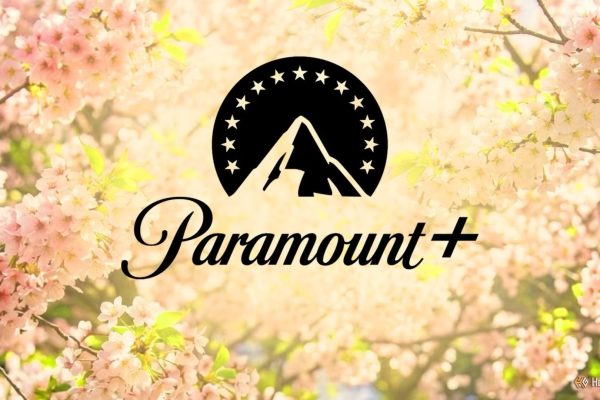 paramount logo in a fall background