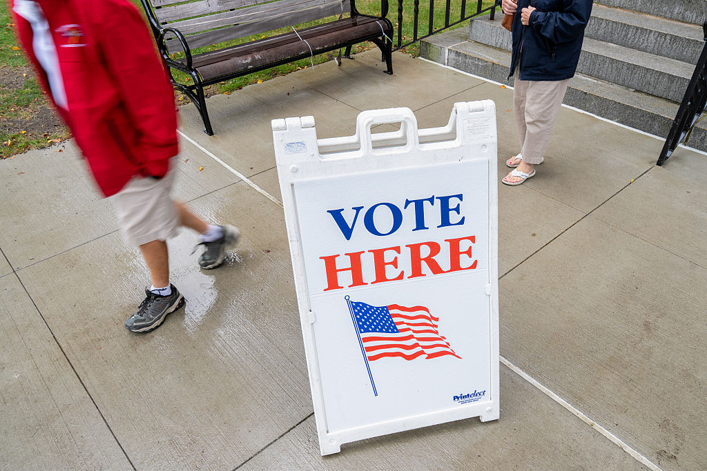 vote here sign
